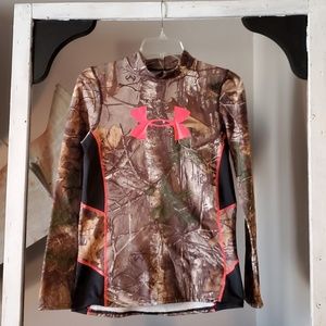Girls szXL Under Armour/Real Tree shirt